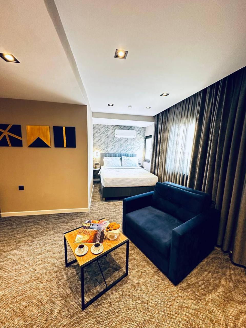 Taksim Rexxee Istanbul Istiklal Hotel מראה חיצוני תמונה